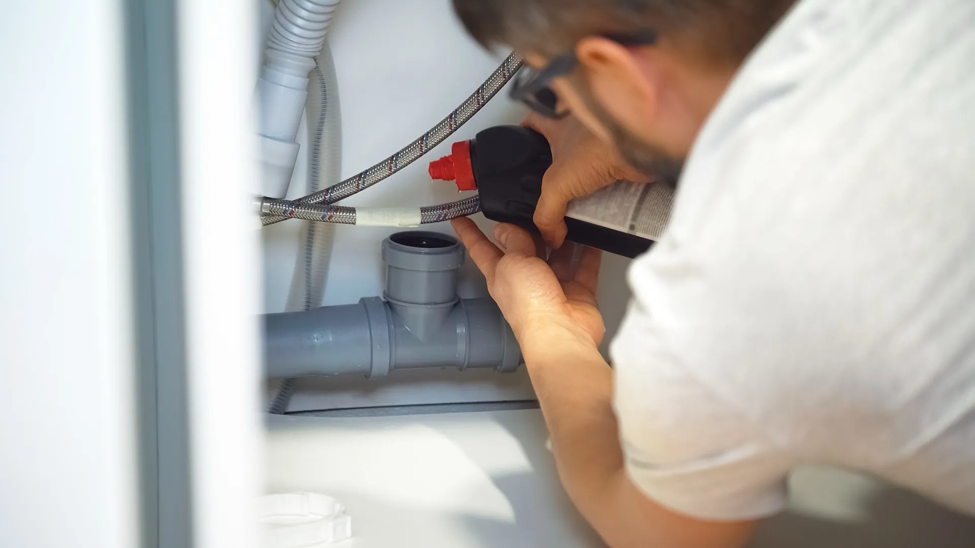 Greater London Drainage team highlighting skilled and professional emergency drainage and plumbing services in London